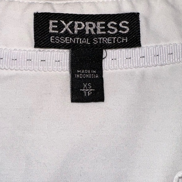 Express White Short Sleeve Button Front Shirt - Picture 4 of 6